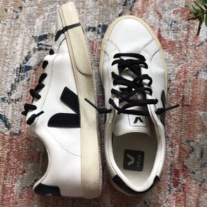 Vejas white shoes with black